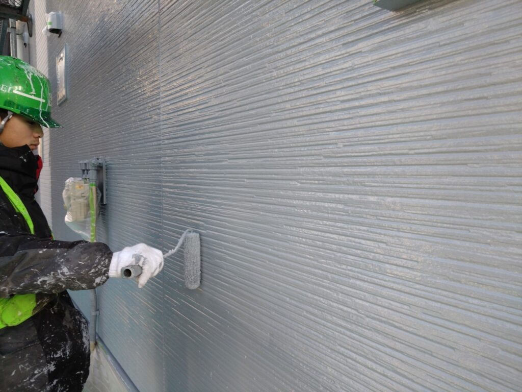 外壁下塗り