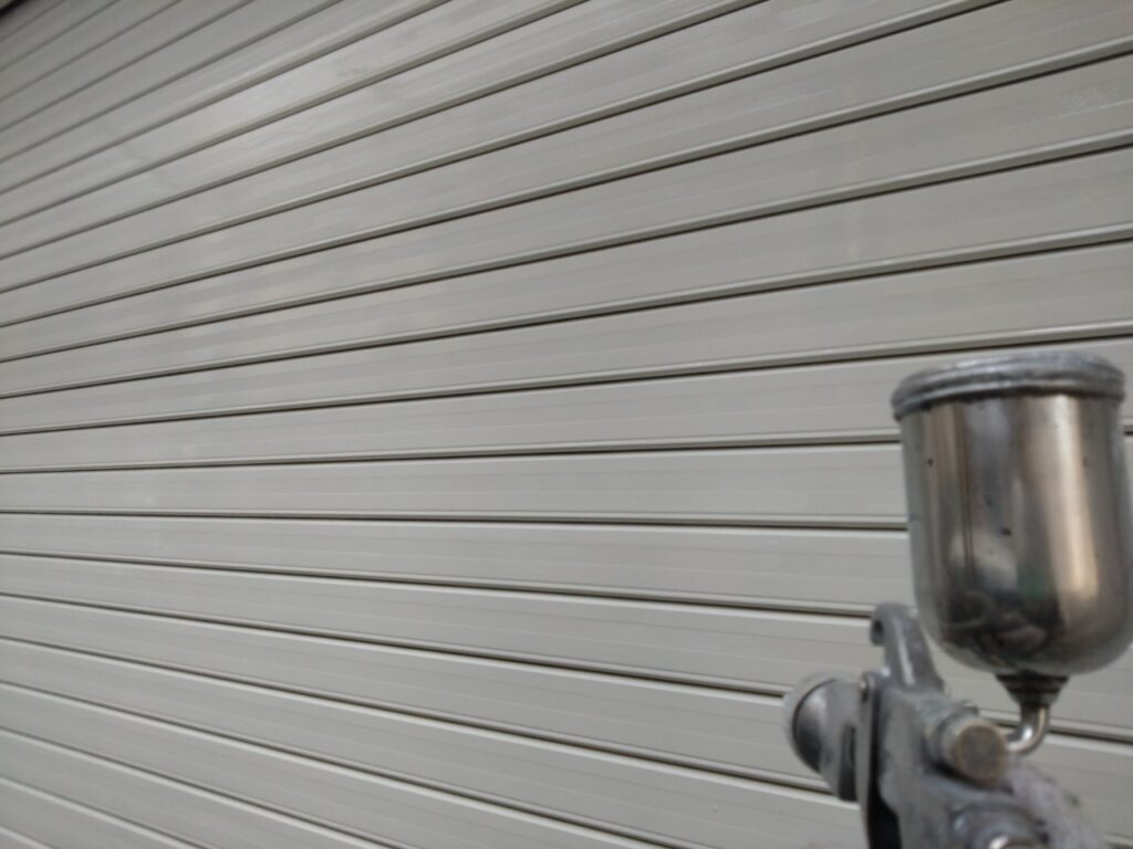 シャッター上塗り2回目