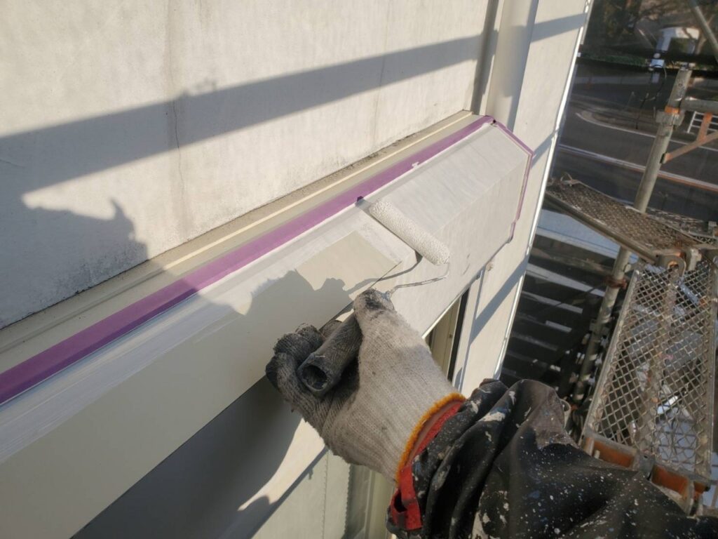 シャッターボックス下塗り