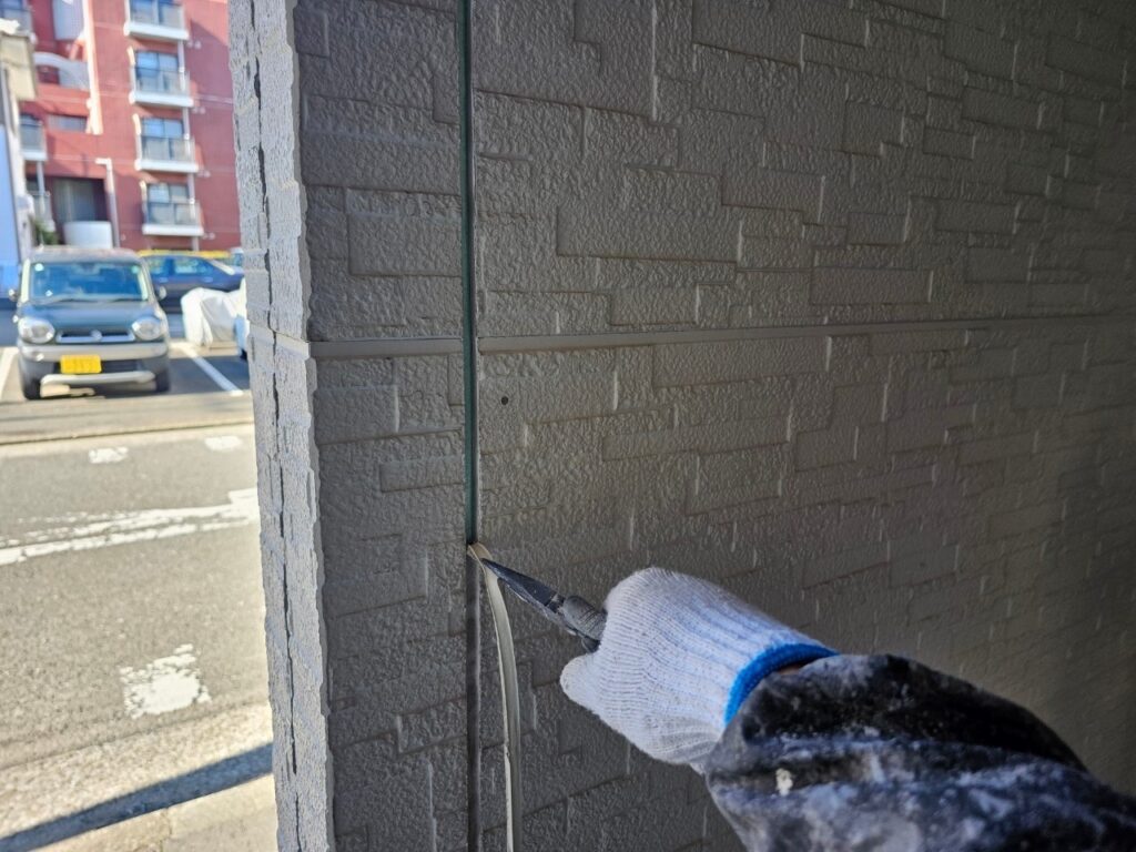 既存シーリング撤去