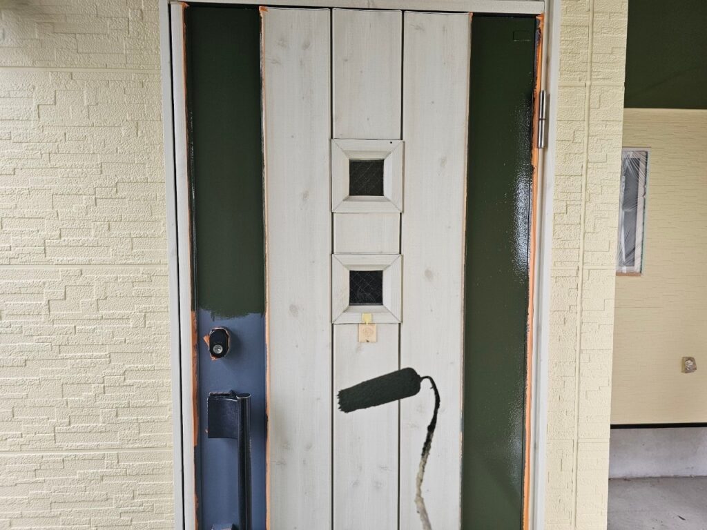 玄関ドア中塗り