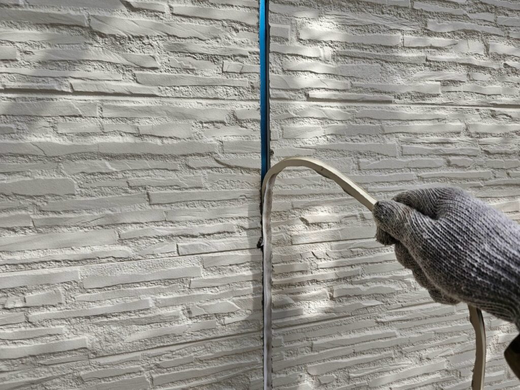 既存シーリング撤去