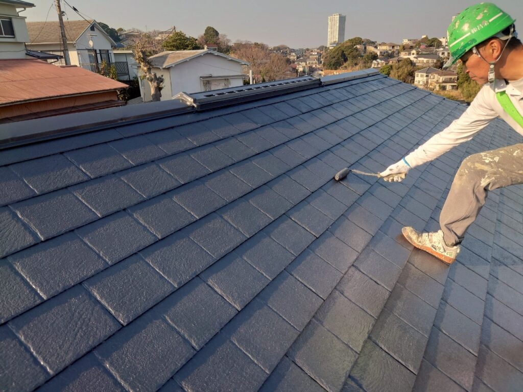 屋根上塗り
