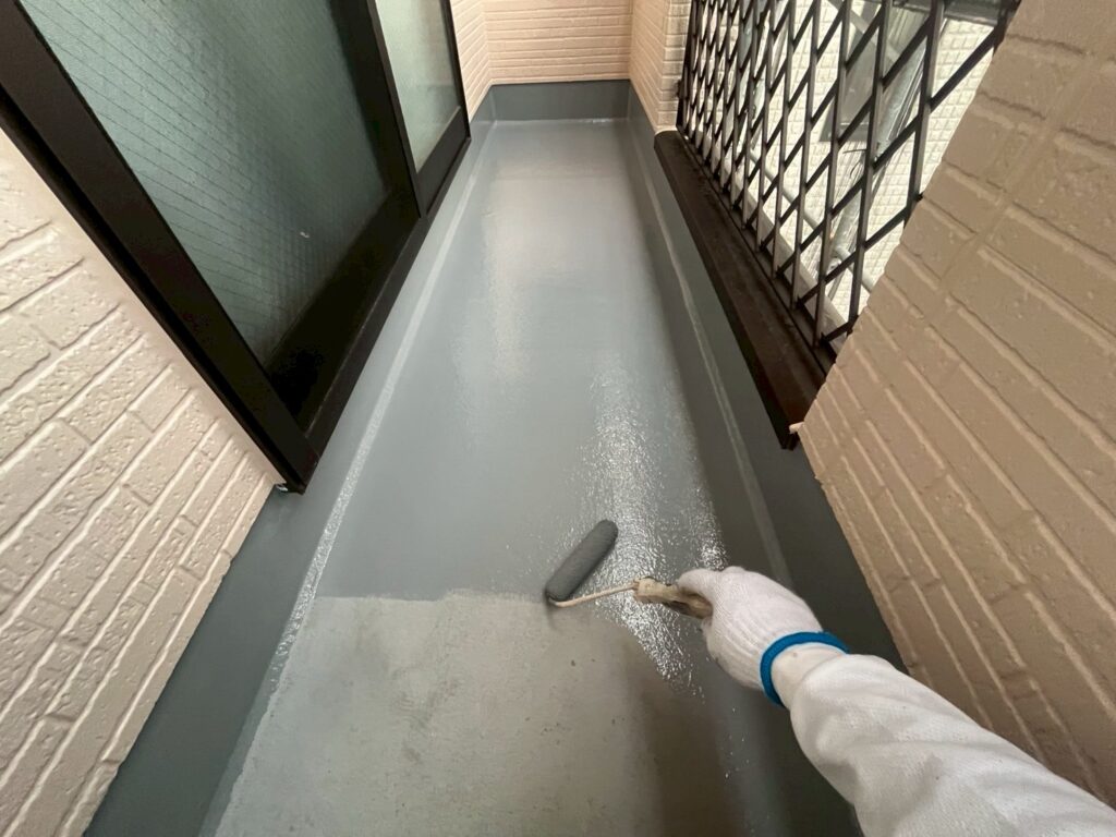 ベランダトップコート塗布