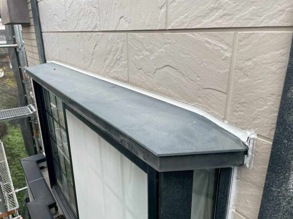 霧よけ庇施工前