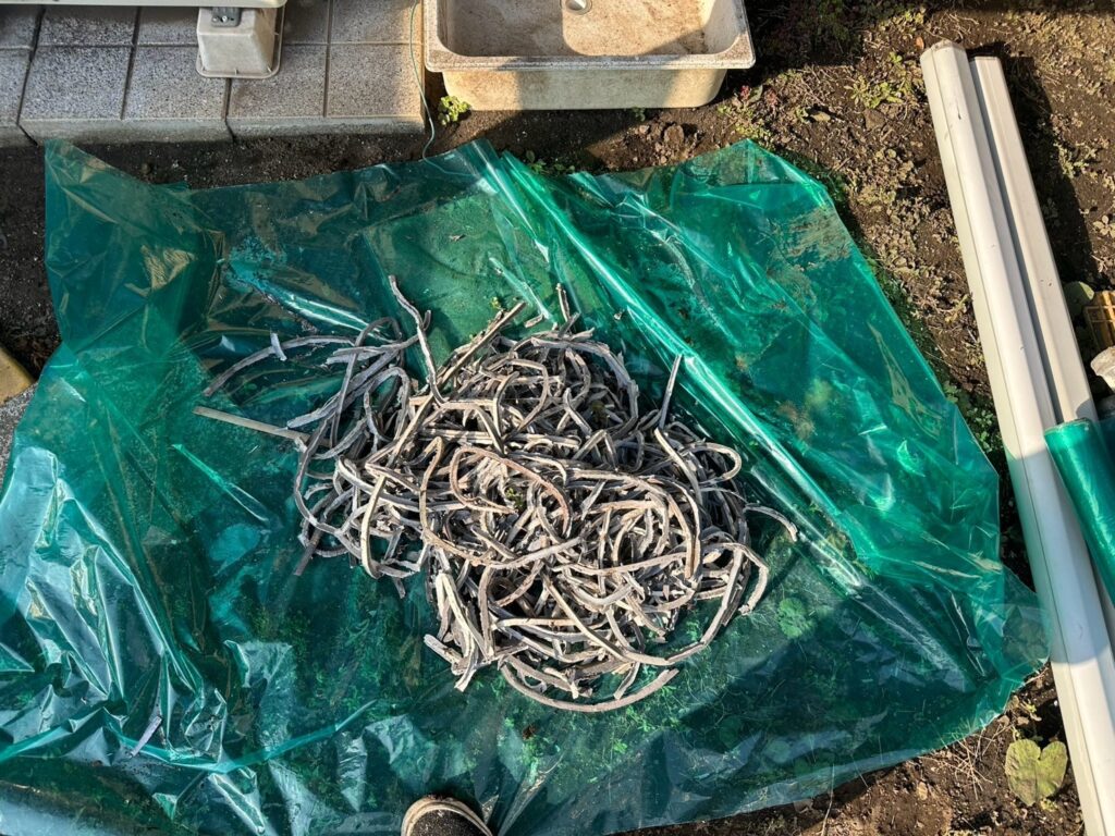 既存シーリング撤去