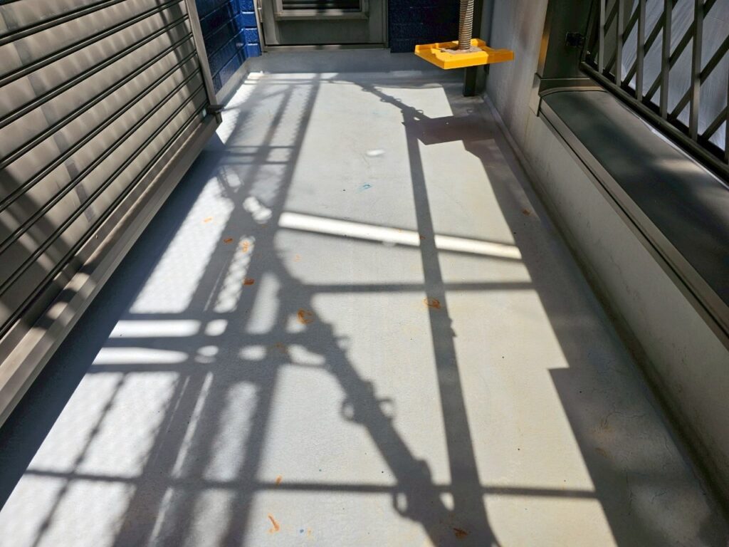 ベランダ施工前