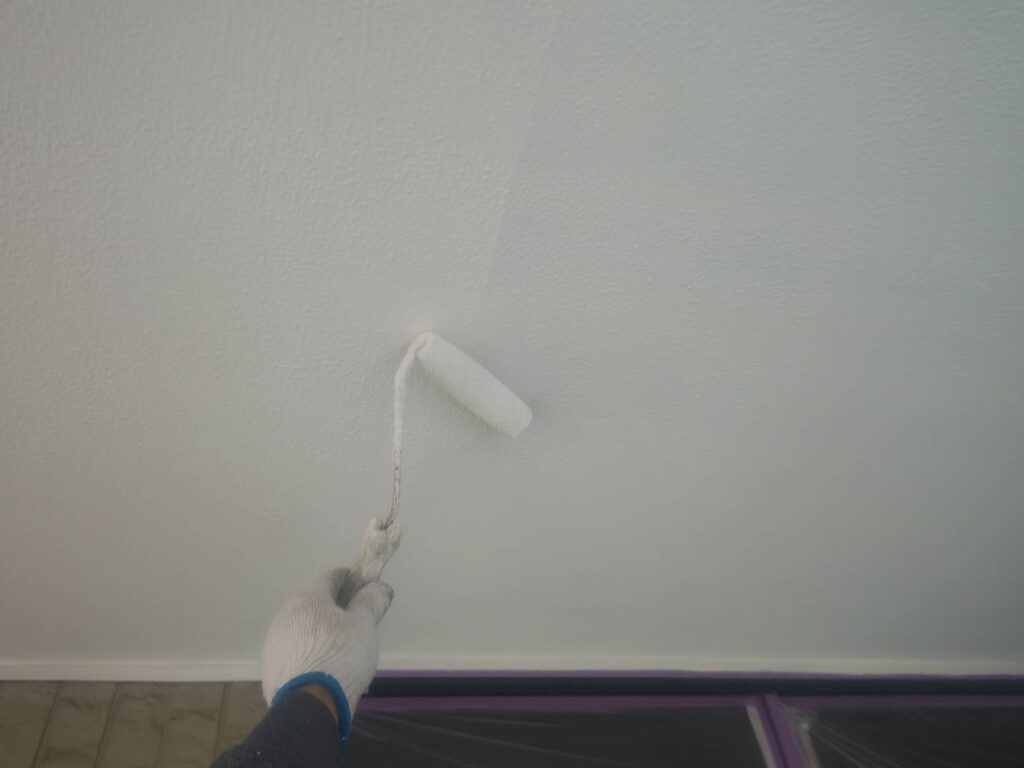 軒天上塗り2回目