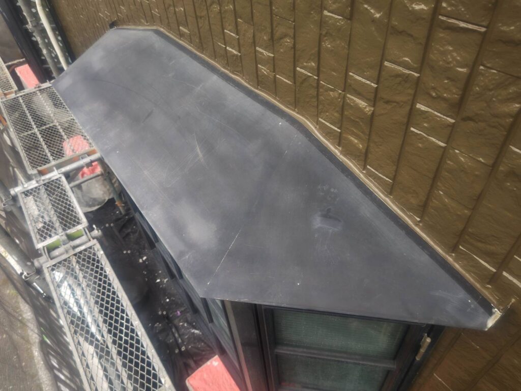 霧よけ庇施工前