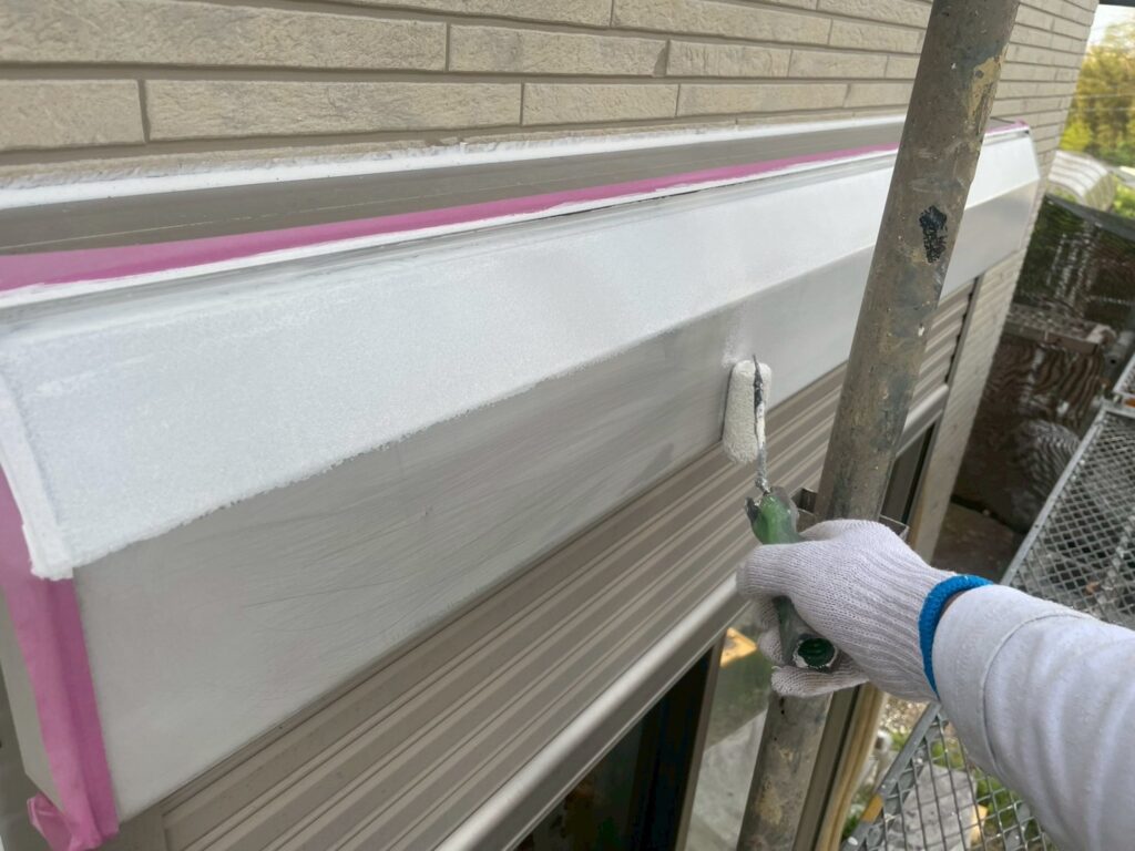 シャッターボックス下塗り