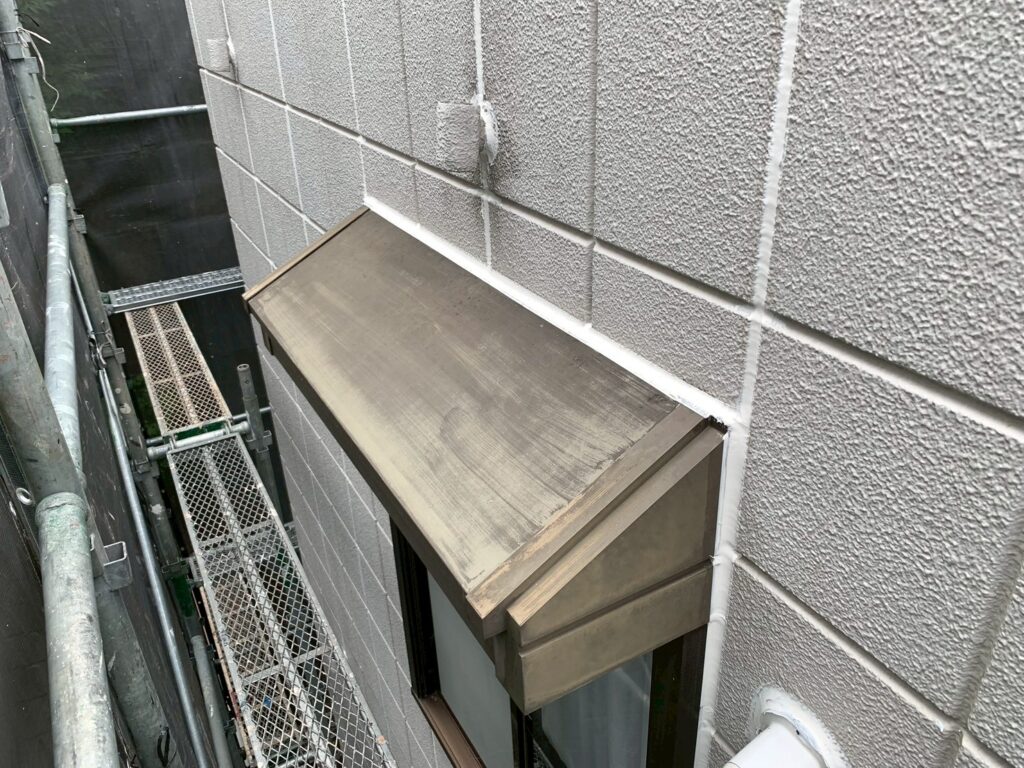 霧よけ庇施工前