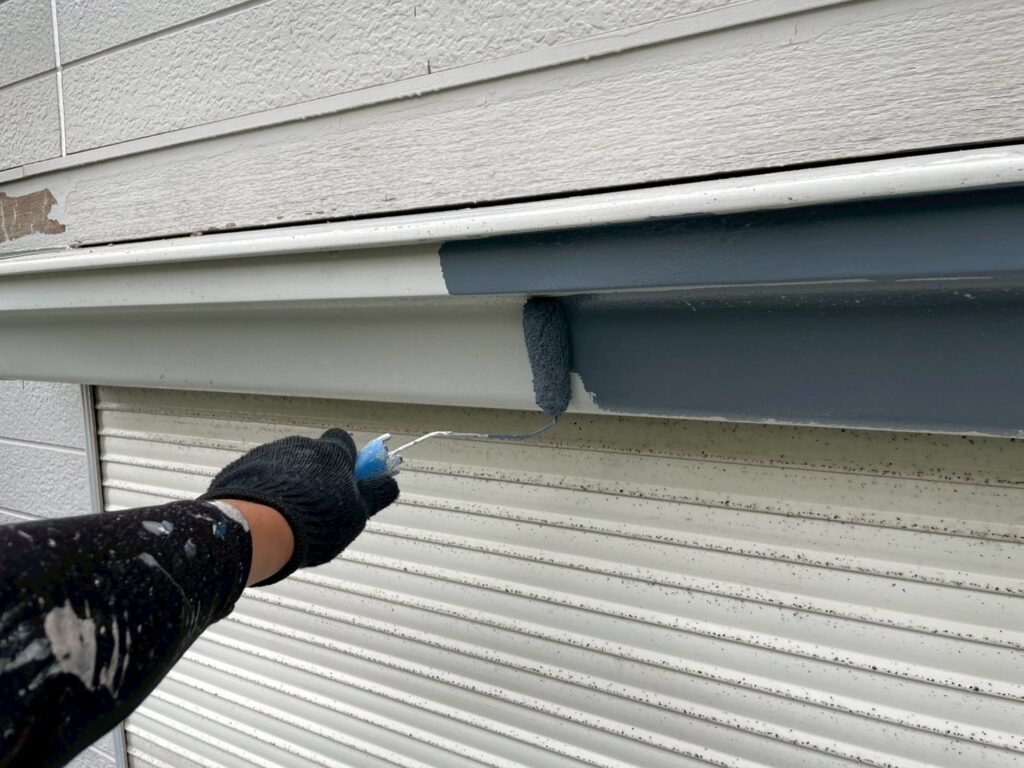 シャッターボックス下塗り