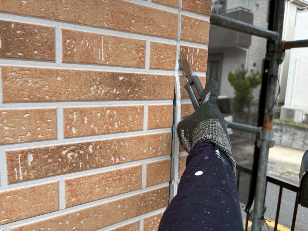 既存シーリング撤去