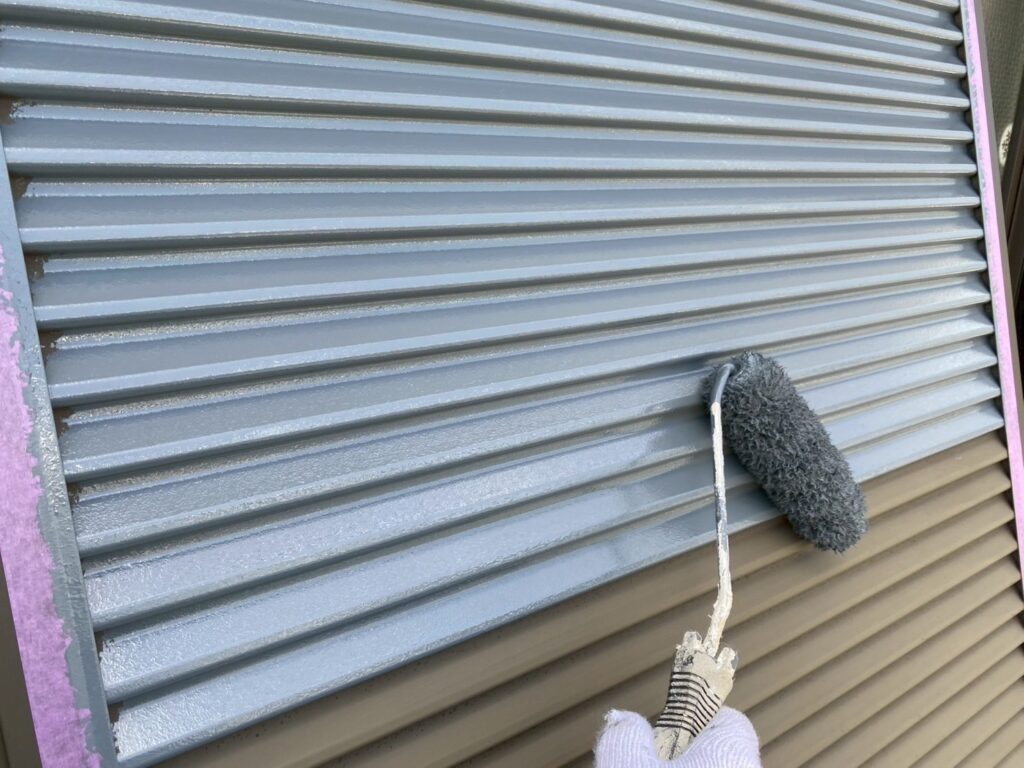 雨戸下塗り