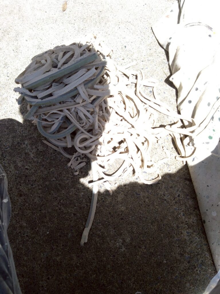 既存シーリング撤去