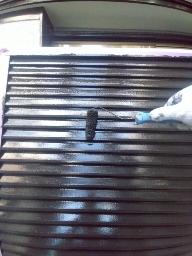 雨戸上塗り