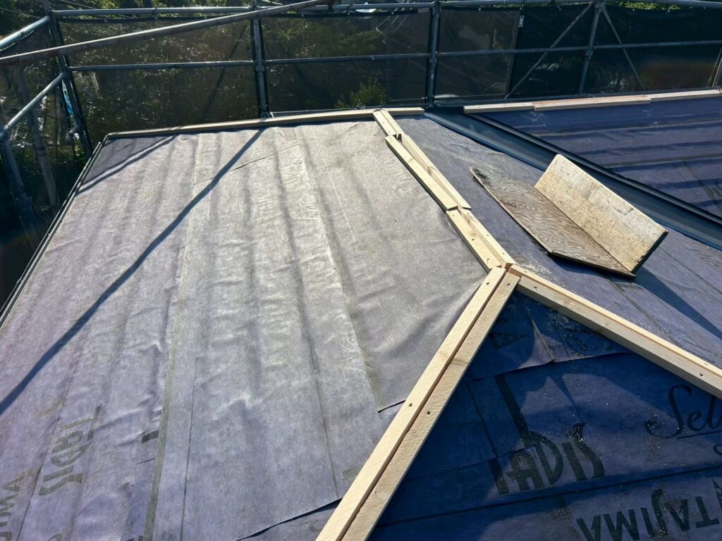 屋根カバー工法