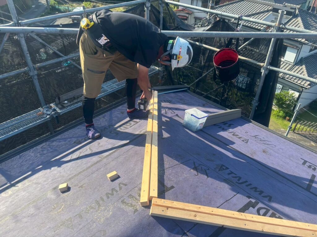 屋根カバー工法