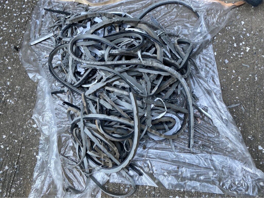 既存シーリング撤去