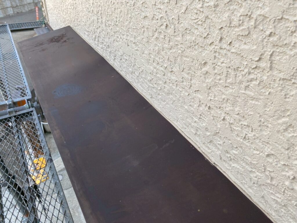 霧よけ庇施工前