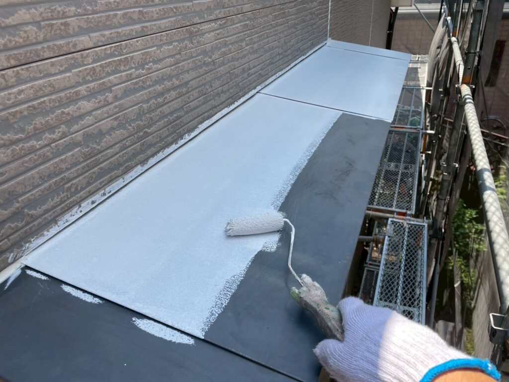 下屋根下塗り