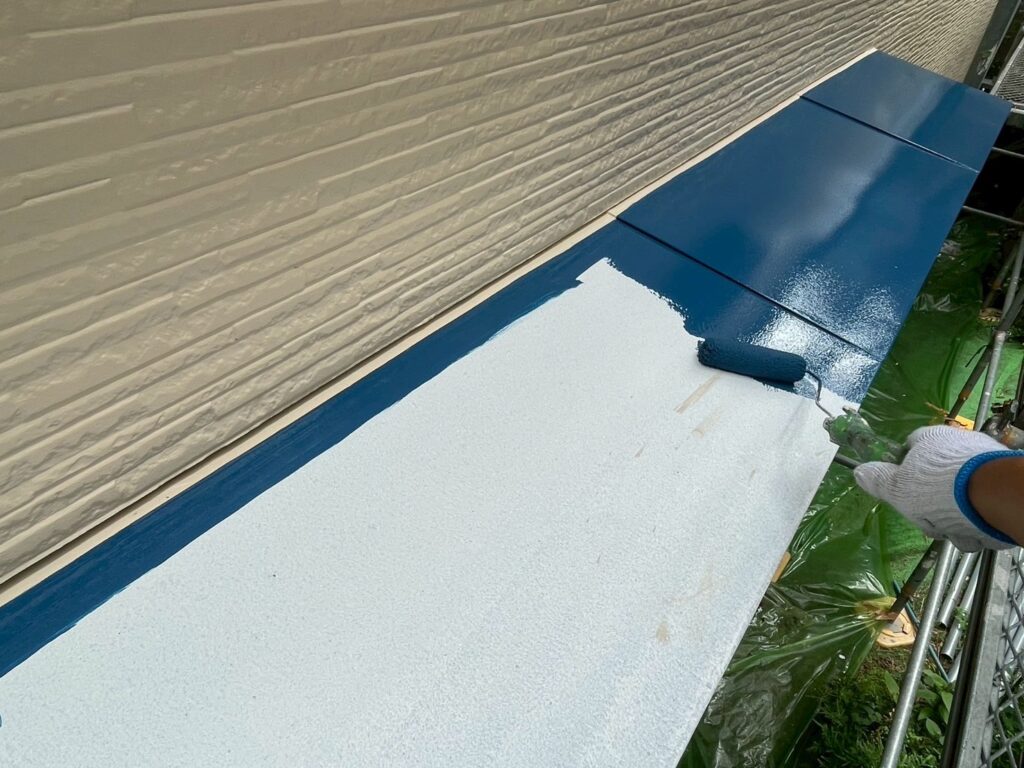 下屋根中塗り