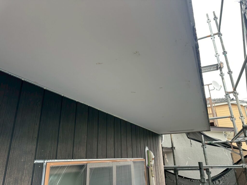 軒天施工前
