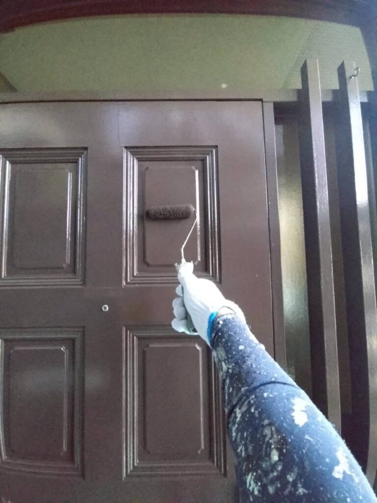 玄関ドア上塗り