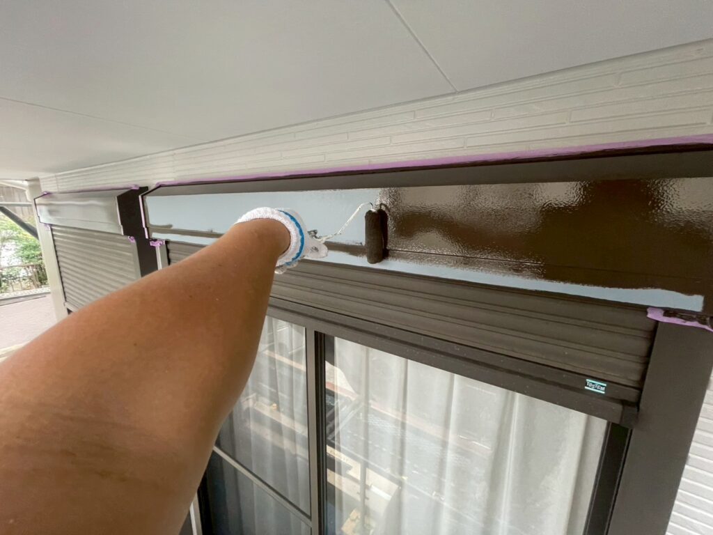 シャッターボックス中塗り