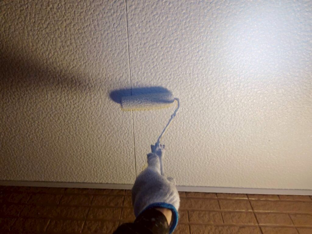 軒天上塗り2回目