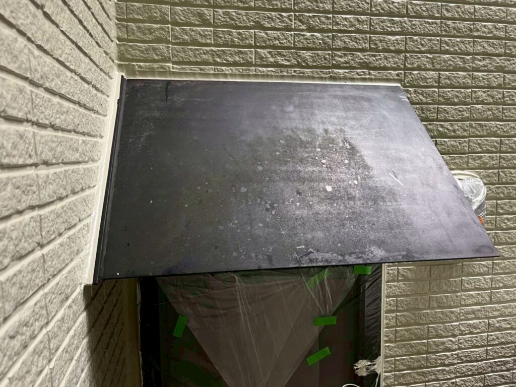 霧よけ庇施工前