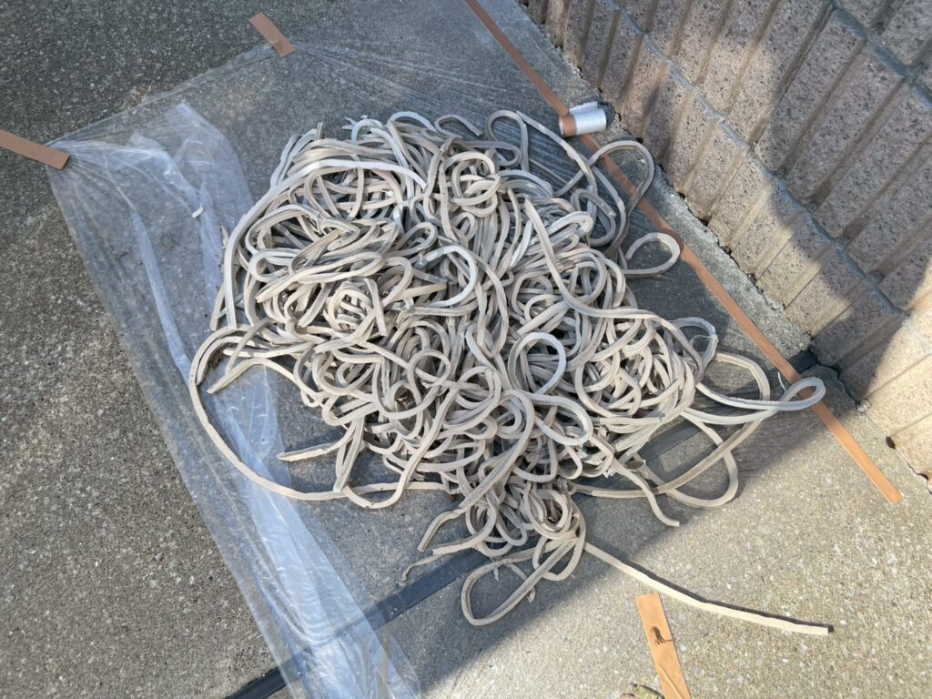 既存シーリング撤去