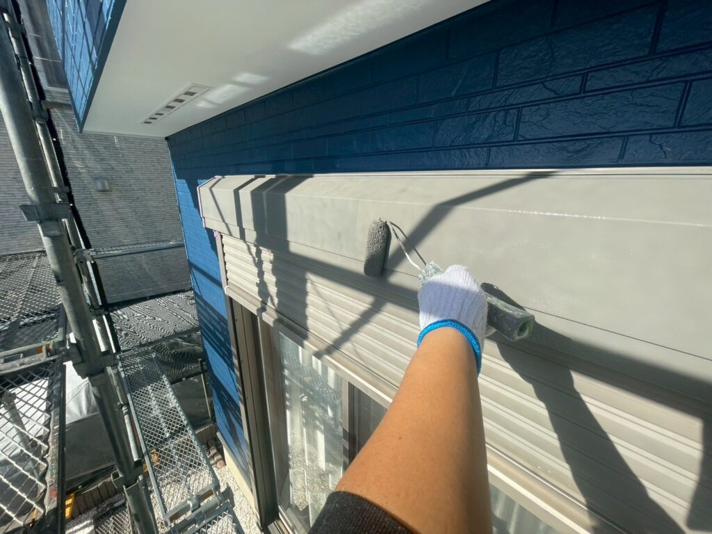 シャッターボックス上塗り