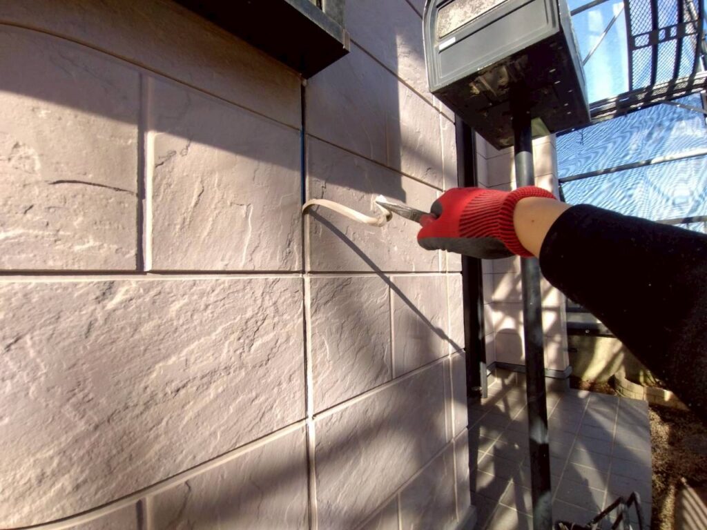 既存シーリング撤去