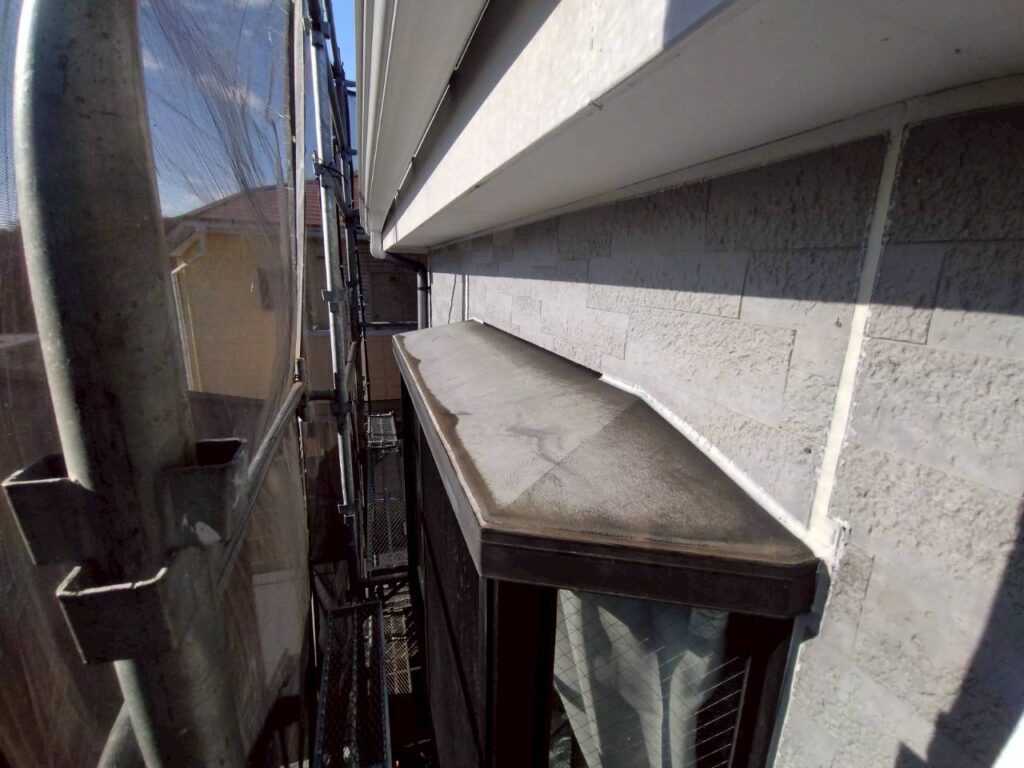 霧よけ庇施工前