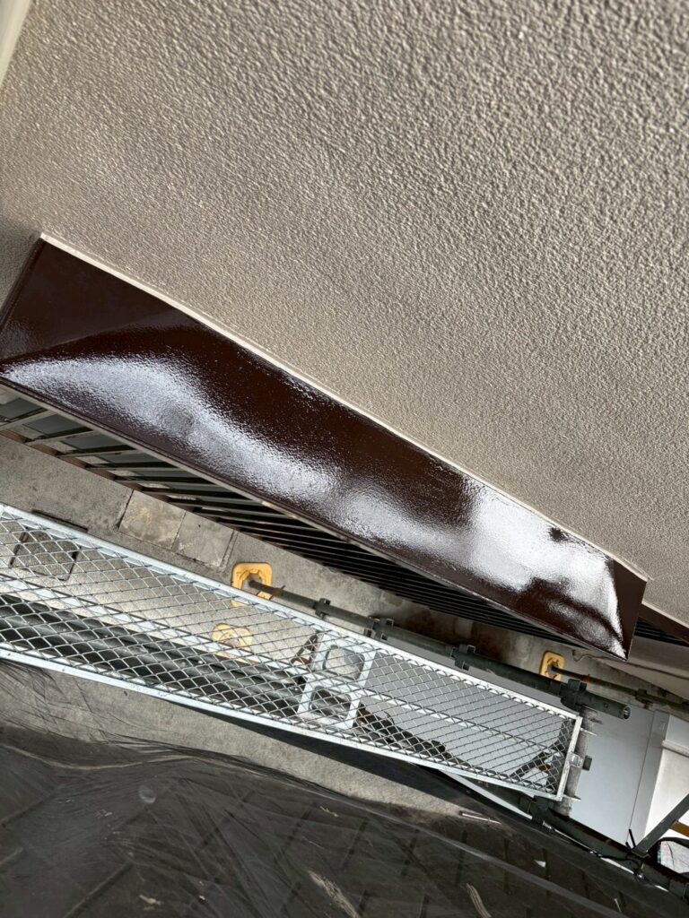 霧よけ庇施工完了