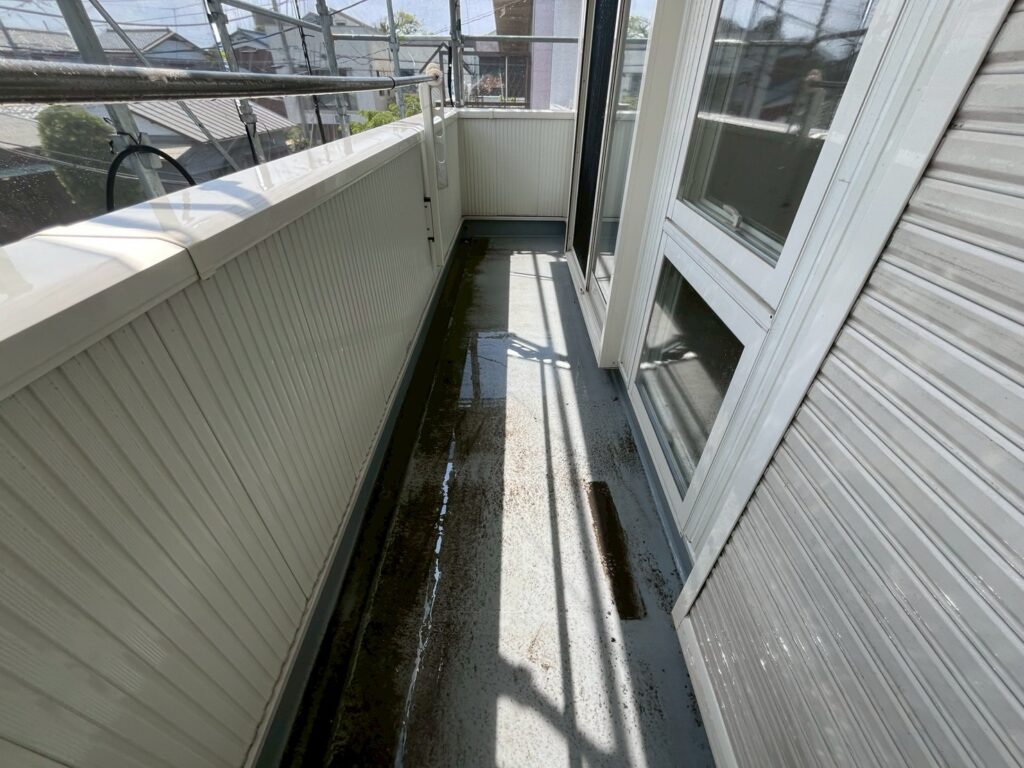 ベランダ施工前