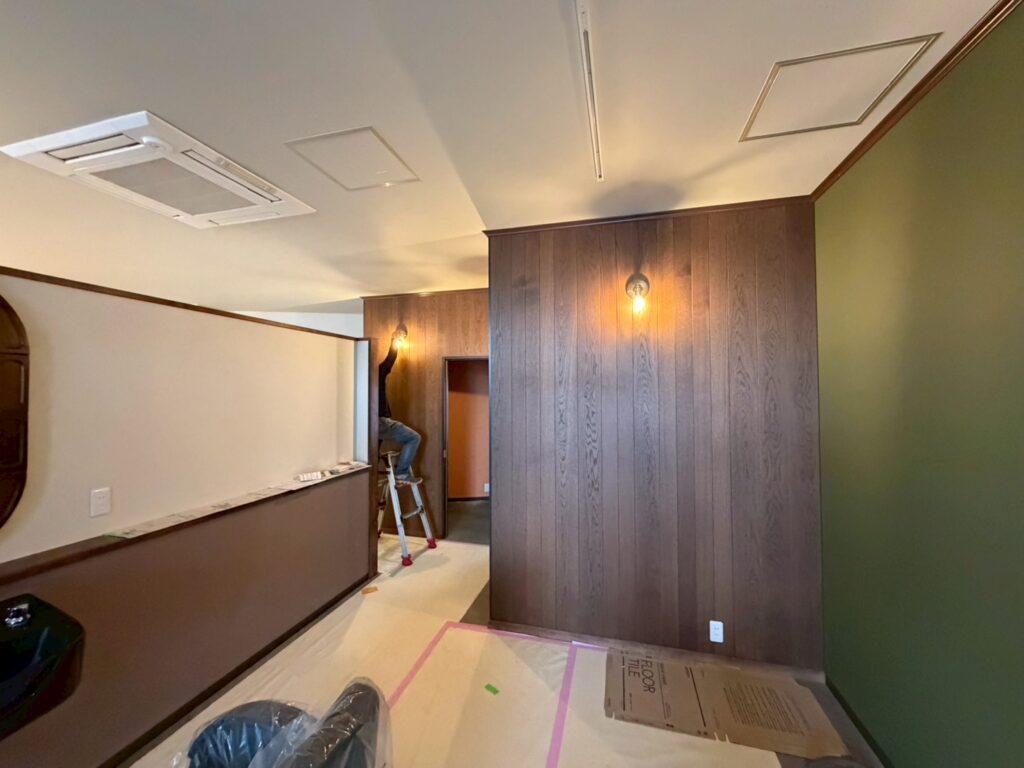 内装工事施工中