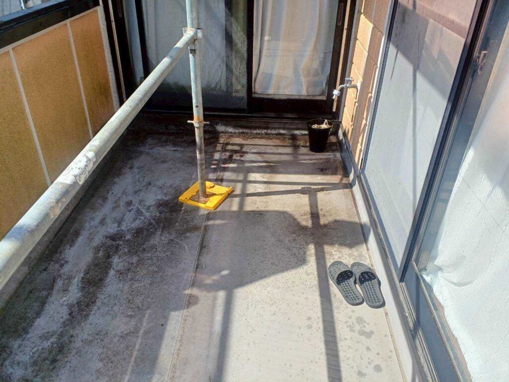 ベランダ施工前