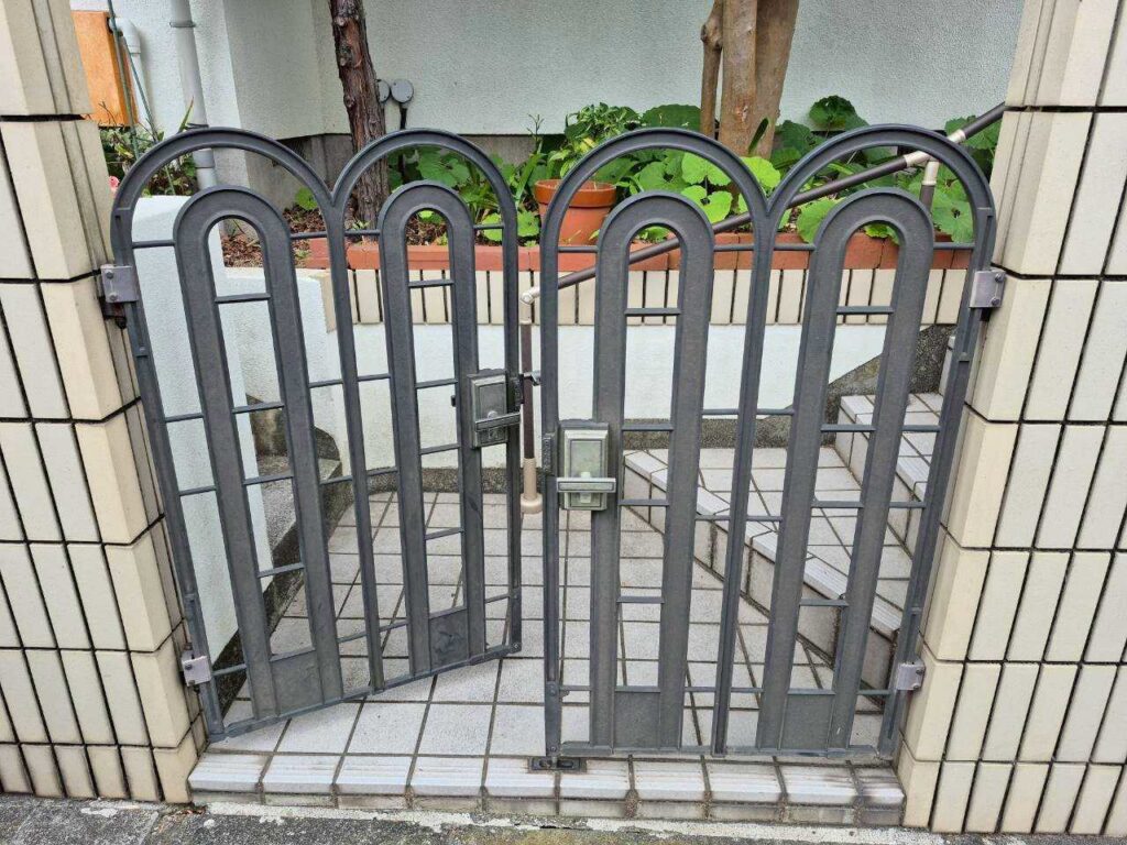門扉塗装施工前