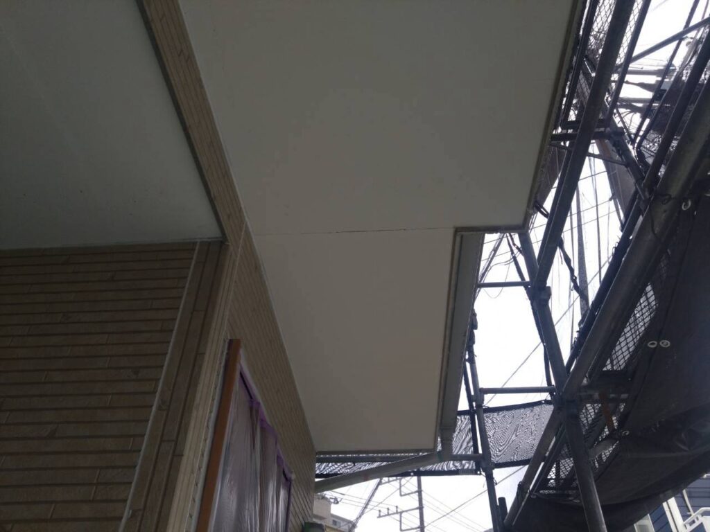 軒天塗装施工前