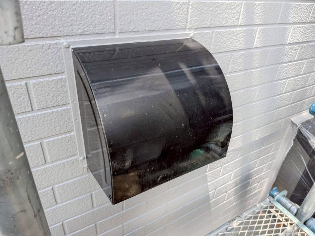 換気フード塗装施工前